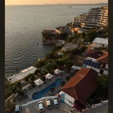 Blue Dream Holiday Hotel 3*