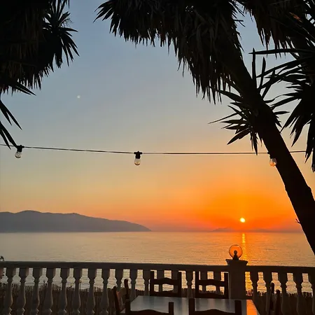 Blue Dream Holiday 3*